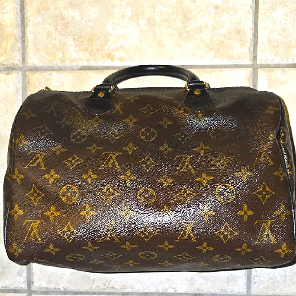 Authentic‼️Please Send To Poshmark  Louis Vuitton Luxury Speedy Bag